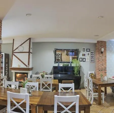 Pod Zlotym Kasztanem 3*